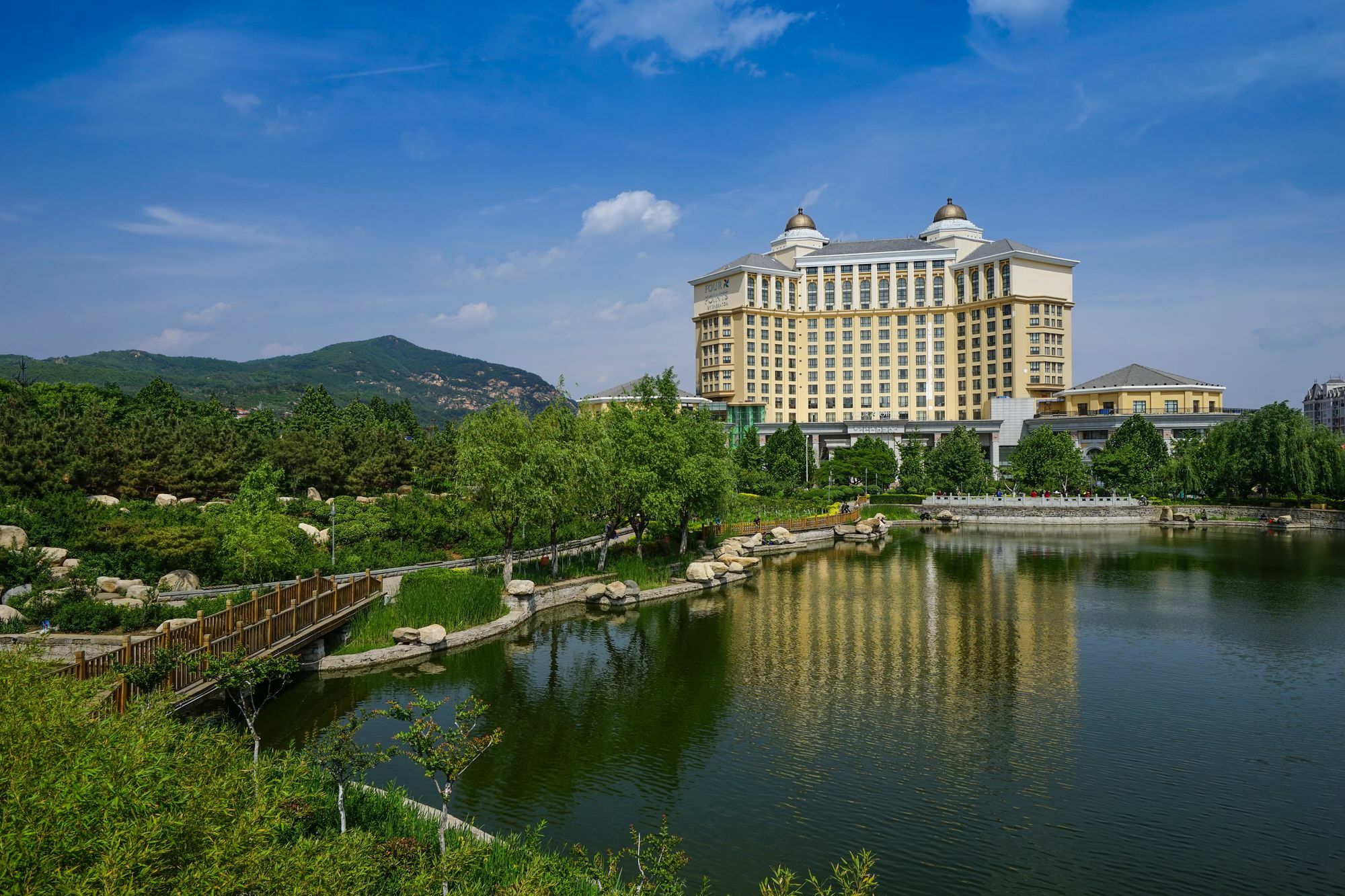 Отель Four Points By Sheraton Tai'An Тайань Экстерьер фото